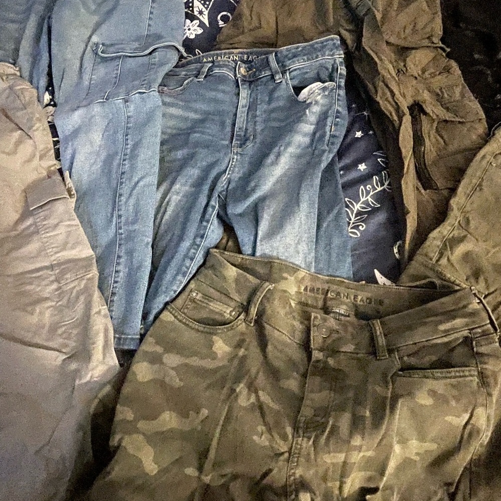 Assorted women’s pants bundle
